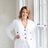 Wendi Pannell ⎸ Fractional COO ⎸ Execution Partner