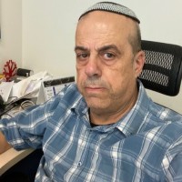 Yossi Shlush