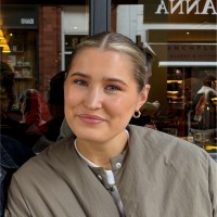 Anna Holland