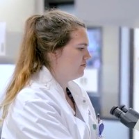 Iris Van Adrichem