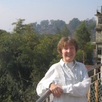 Leah/ Elizabeth Downs, LCSW, CHT, ACSW