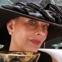 ERIKA HUNT