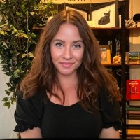 Nicole Ridlon, Masi, Cas