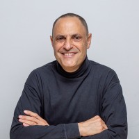Yoav Ziv