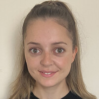 Dr Chloe Desmond