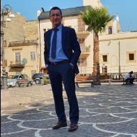 Mario Carbone