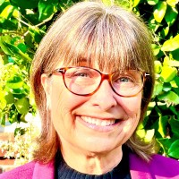 Suzanne Barr