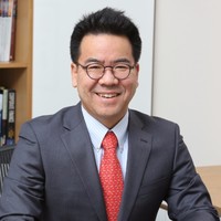 신정범