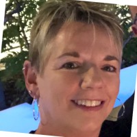 Kim Perry