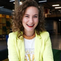 Julia Nadine Tews