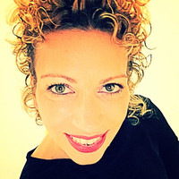 Raquel De Oliveira