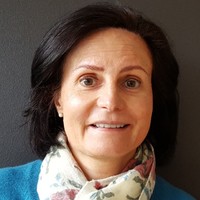 Suzanne Clare