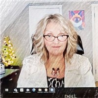 Cindy Larson Moura