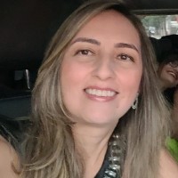 Flávia Ribeiro Leite