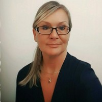 Lotta Boström
