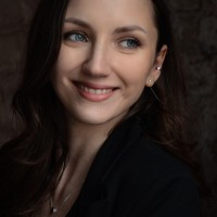 Надя Намесник