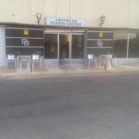 bar puerta grande