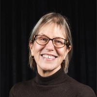 Lynda Graham