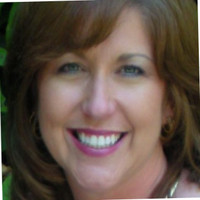 Dr. Amy Hollingshead
