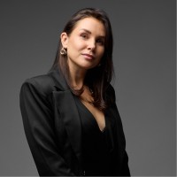 Alena Schmitz