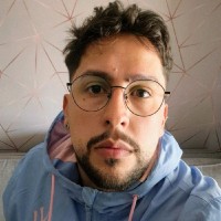 Lucas Costamanha (Ele/Dele)