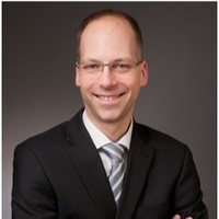 Dr. Rafael Roggenbuck