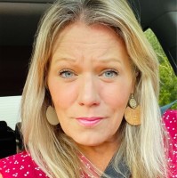 Colleen Neil