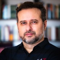 Rosenberg Moreira Mesquita
