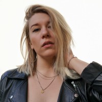 Sarah Evelyn x Lake