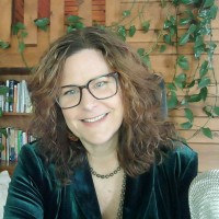 Michelle Vos (she/her)