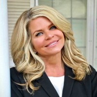 Suzanne Bradshaw