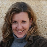 Dr. Victoria Nel