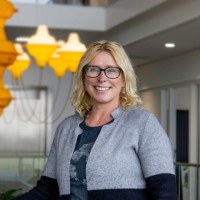 Greetje Bos
