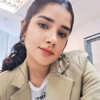 Stéphanie Santos