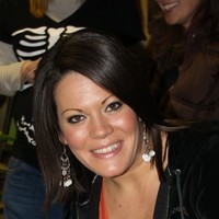 Sharla Pavle