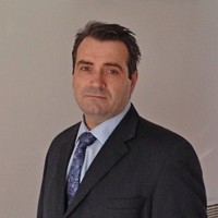 Robert Grenier