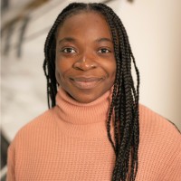 Leslie Tiomeguim, Crha