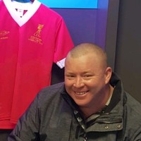 Chris Hand. Mihe Mciht
