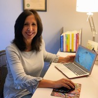 Lois Levine