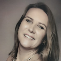 Andréa Paula Gayer