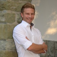 Karsten Thomas