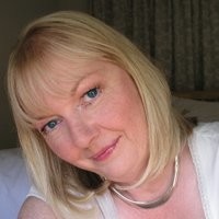 Sara Hoyles