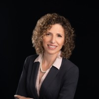 Miriam Pereira, Cfre