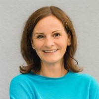 Dr. Julia Schneider