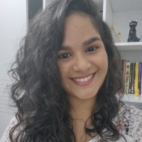 Flávia Barreto Leal