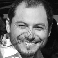 Gonzalo León E.