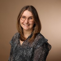 Monique Lange