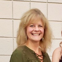 Lori Lee