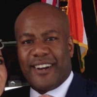 Julian Mills