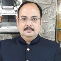 Manish Chaliawala Advocate Surat